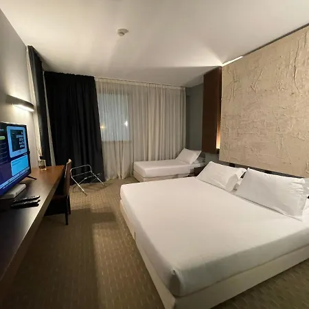 Hotel Bes Cremona 4*